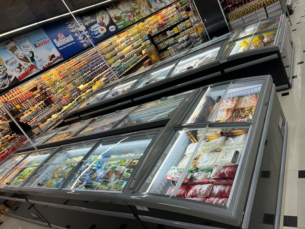 Direktkühlsystem Gewerblicher Gefrierschrank mit -18-22°C Temperatur und 630L Volumen