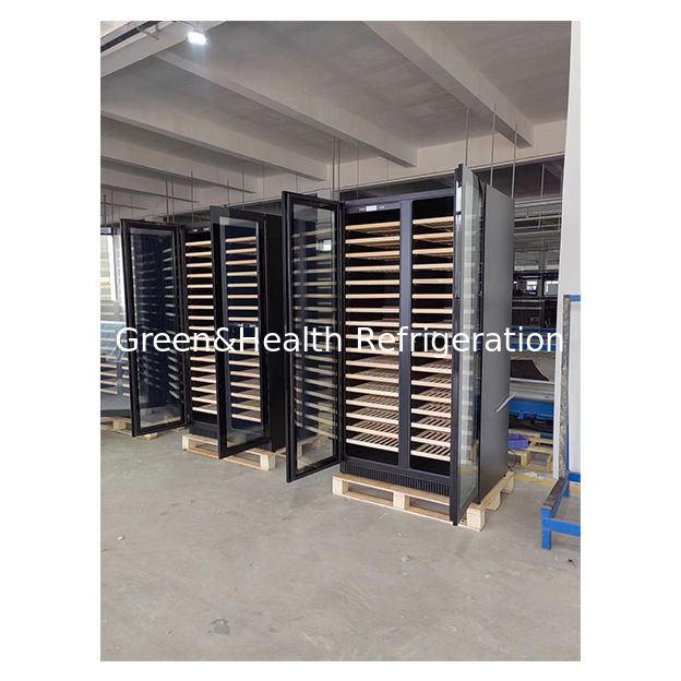 ETL-Zertifikat 68 Flaschen Zwei Glastüren Zwei unabhängige Temperaturzonen Eichenholzregale Rotwein Lagerung Kühlschrank